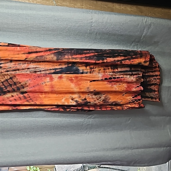 FASHION NOVA MALIKAI TIE DYE DRESS IN RUST -SIZE 2X NWT - Picture 8 of 8